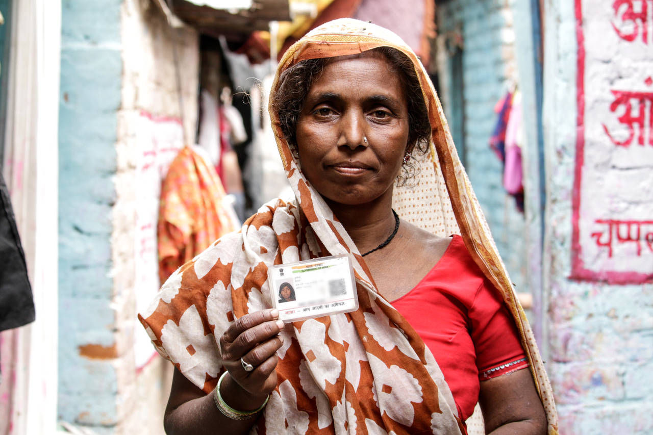 BN-NR973_0425BA_M_20160425020750